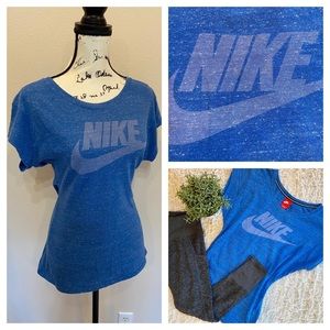 Nike Gym Vintage T Shirt Scoop Neck Oversized Tee Athletic Logo Top Short Sleeve